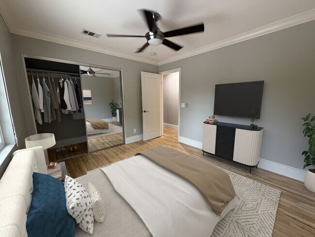 Building Photo - MOVE IN READY 2/2 with 2 Assigned Parking!...