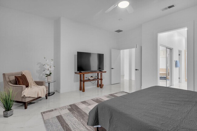 Building Photo - 44397 Mesquite Dr