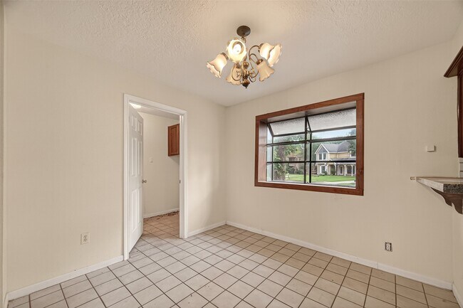 Building Photo - 12835 Woodlite Ln