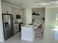 Building Photo - 6116 Aquavista Dr