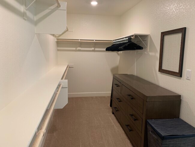 Building Photo - 1482 Tule Peak Cir