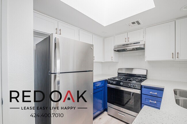 Building Photo - 4320 S Centinela Ave