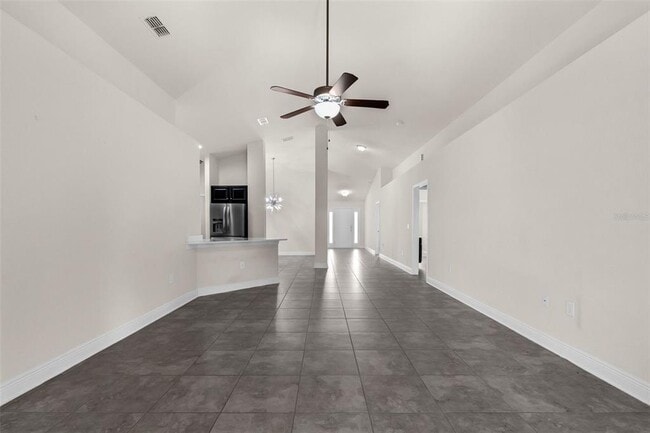 Building Photo - 424 Buchannan Dr