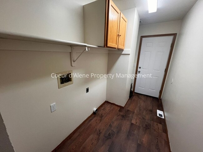 Building Photo - 3290 N 11th St