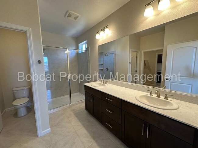 Building Photo - 862 Furlong Dr