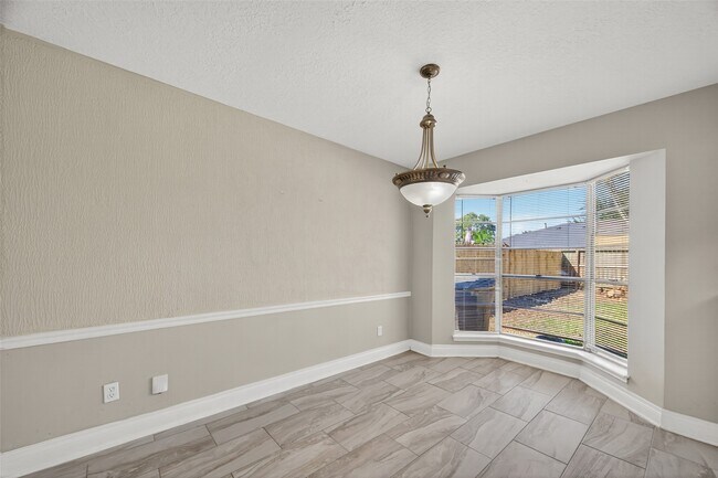 Building Photo - 11447 Kirkvalley Dr