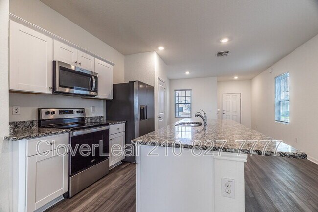 Building Photo - 8360 Falcon Meadow Dr
