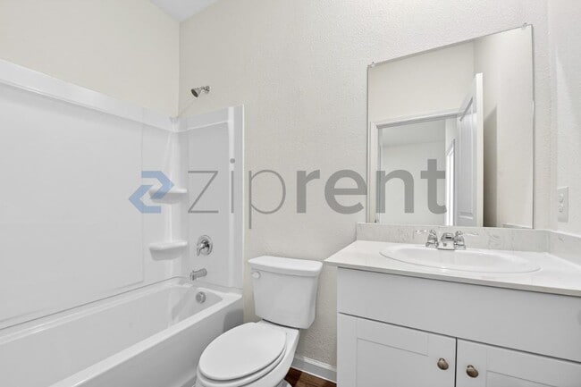 Building Photo - 1317 Kennedy Rd