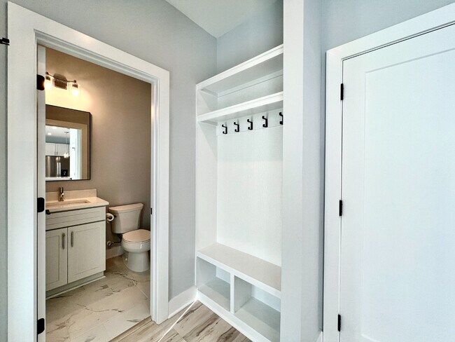 Building Photo - New Construction! Unit B Available!