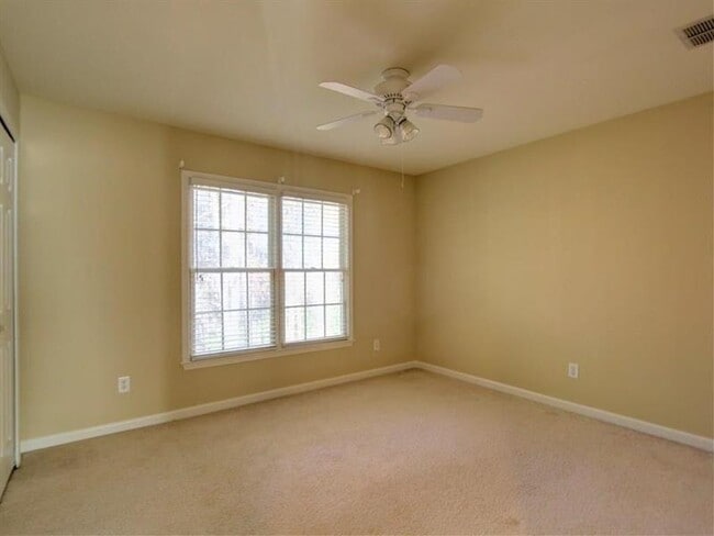 Building Photo - 515 Mellbrook Ln