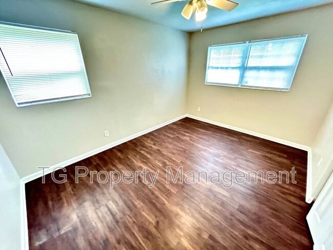 Building Photo - 8214 Herlong Rd