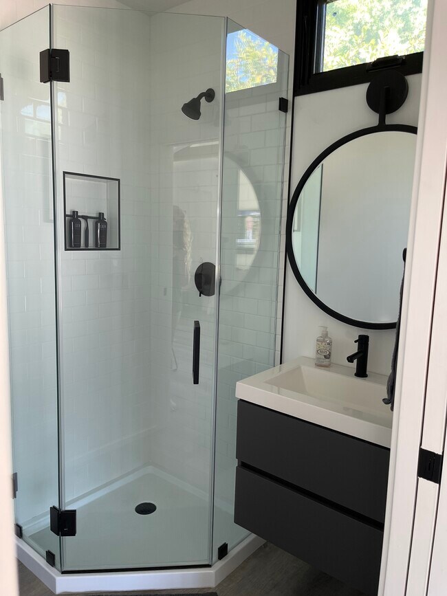 Bathroom - 12131 Huston St