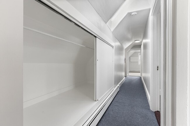Building Photo - 30 Saxton St