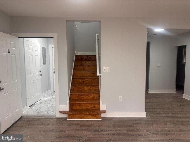 Building Photo - 308 Whitehall Rd