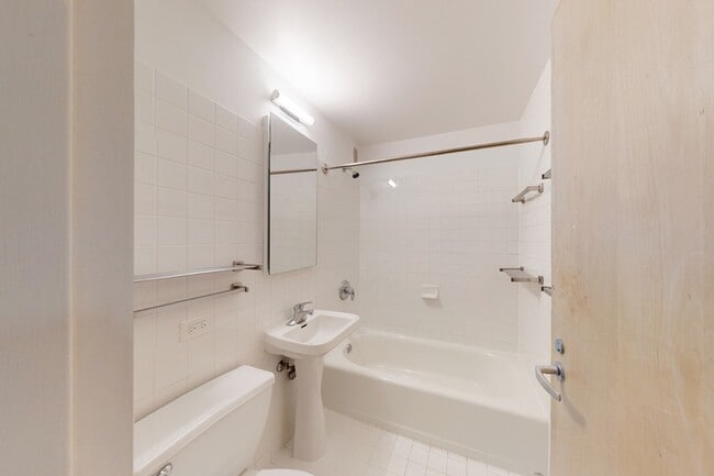 Floorplan - 1400 E. 57th Street