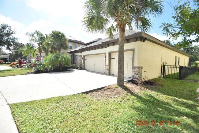 Building Photo - 13807 Moonstone Canyon Dr