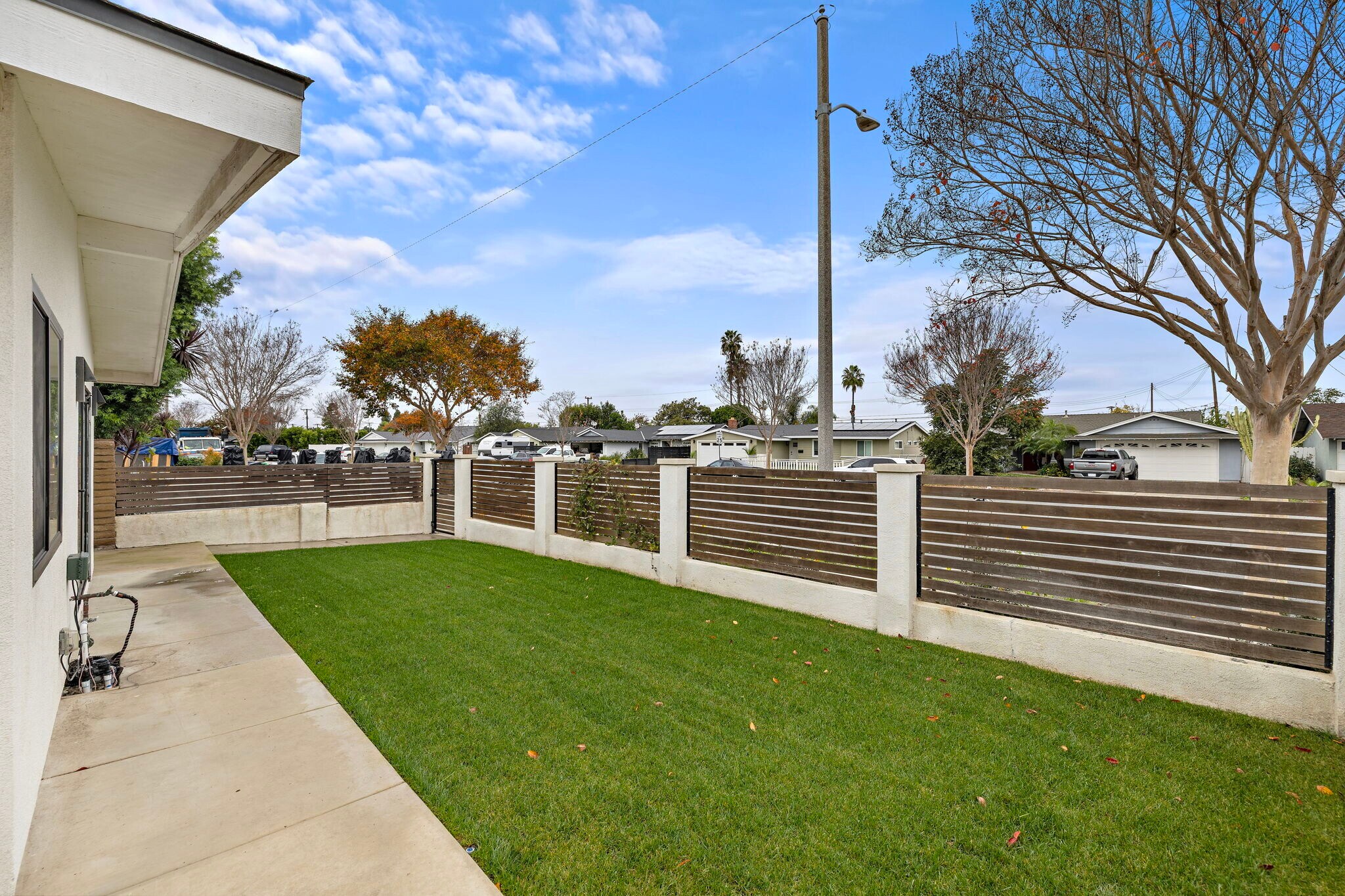 Building Photo - 1581 Baker St