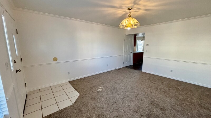 Building Photo - 631 W 20 N