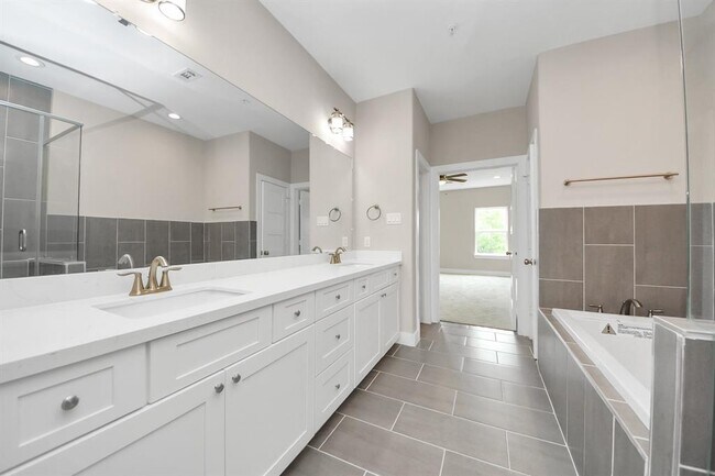 Building Photo - 3913 Griggs Rd