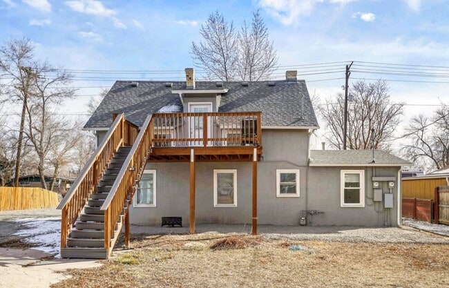 Building Photo - 2565 Pierce St