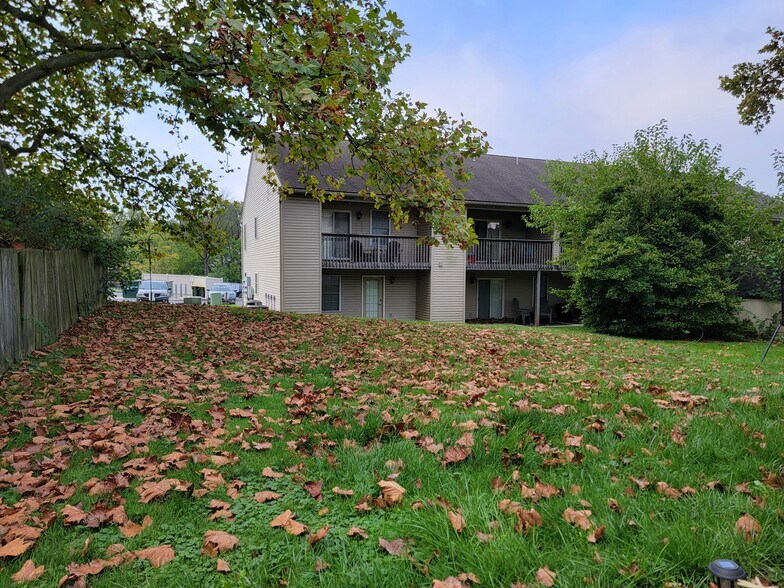 Building Photo - 119 Tom Ave