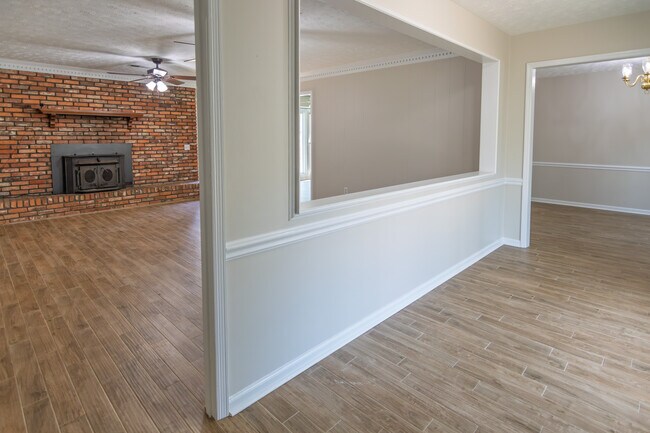 Building Photo - 1026 Denney Rd