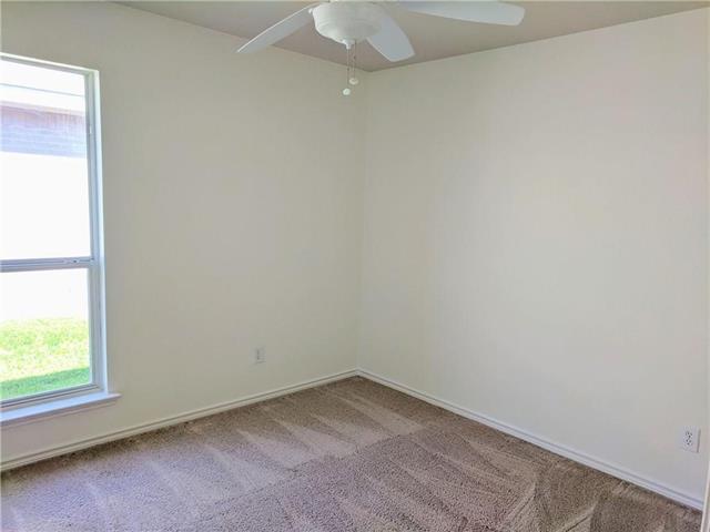 Building Photo - 2200 Fieldcrest Dr