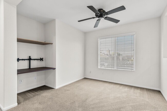 Building Photo - Spacious 4-Bedroom Home for Rent in Chula Vista – Available Now