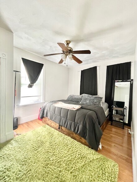 Building Photo - 200 Highland St