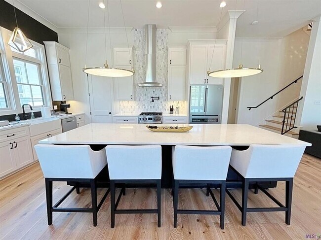 Building Photo - 4 Bedroom House in Pointe Marie- Furnished or unfurnished rental options available.