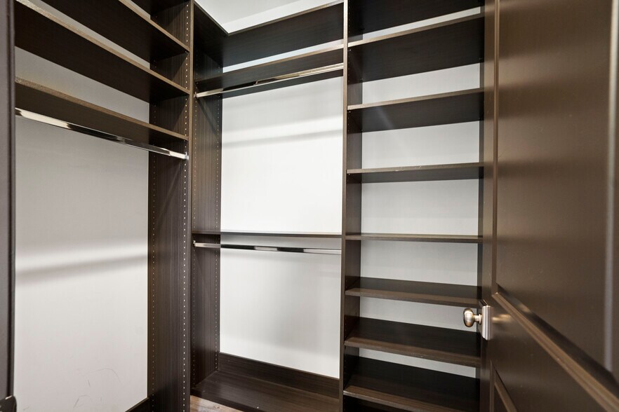 Building Photo - 11575 Lemp Ct