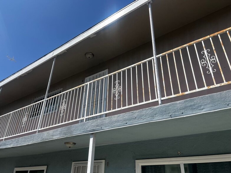 Building Photo - 120 W 73rd St