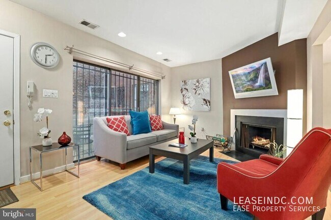 Building Photo - 1435 Corcoran St NW