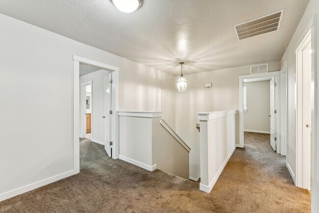 Building Photo - 2914 W Sunny Cove St