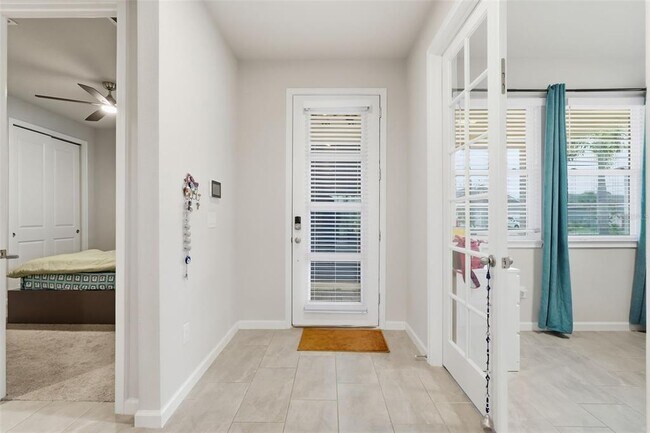 Building Photo - 5989 Timberdale Ave