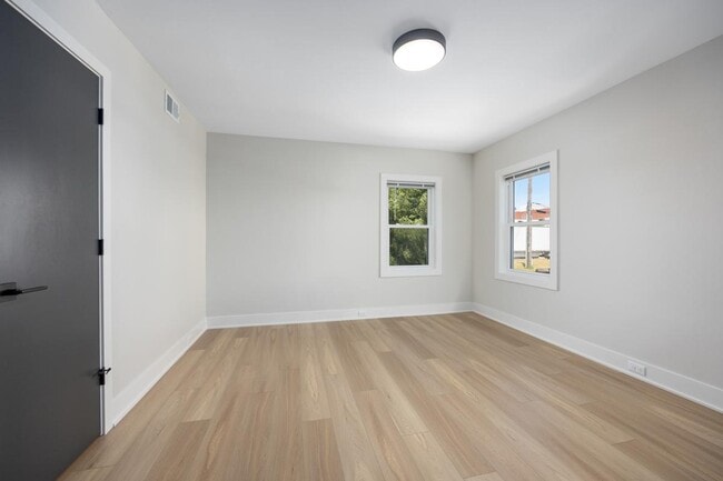 Building Photo - 501.5 W 17th St