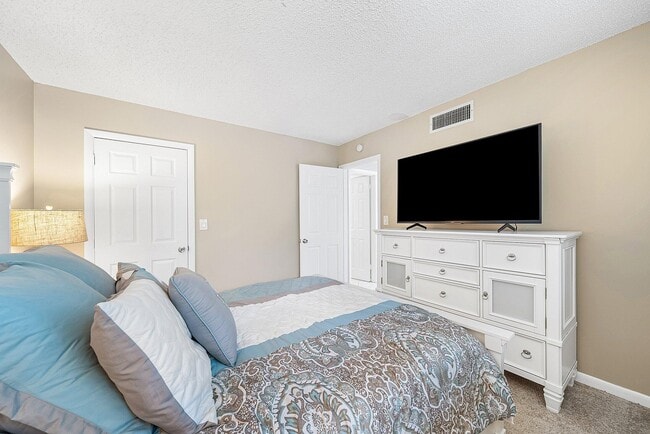 Building Photo - 4381 Trevi Ct