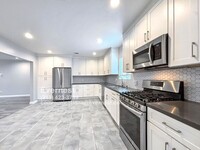 Building Photo - 3456 S Redondo Blvd