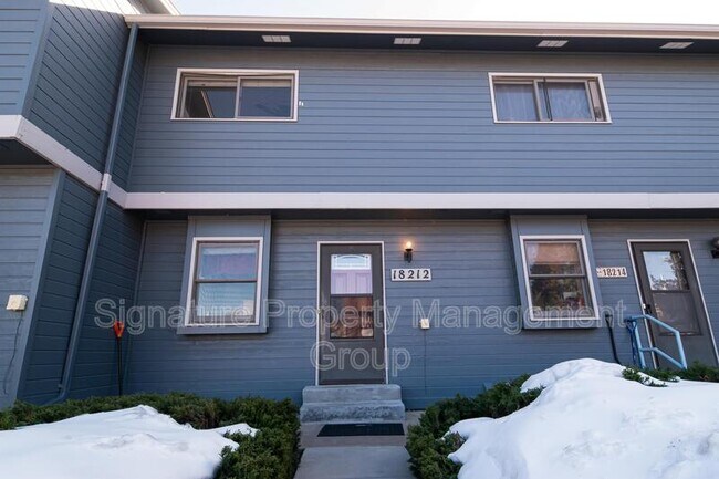 Building Photo - 18212 W 3rd Pl