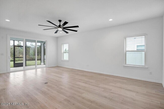 Building Photo - 442 Stargaze Ln