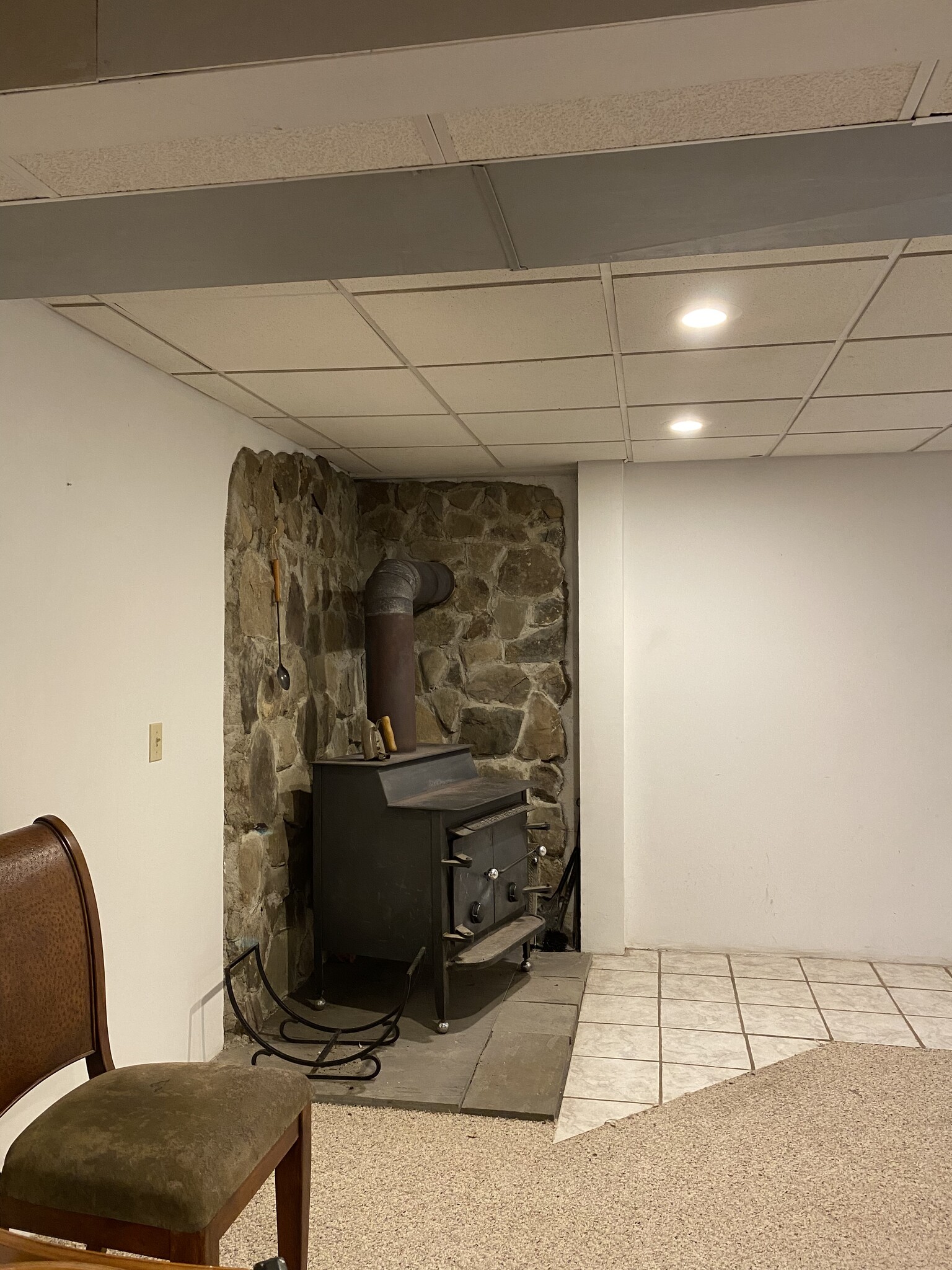 Wood stove gas water elec included - 2199 Sutton Rd