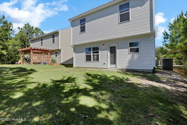 Building Photo - 201 Bungalow Rd