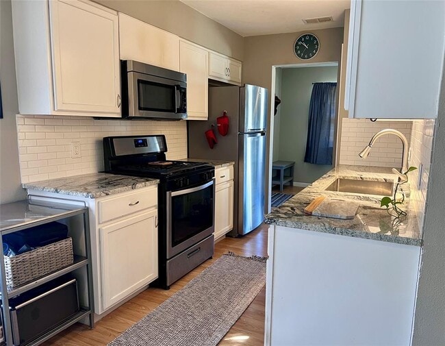 Building Photo - 5710 Signal Point