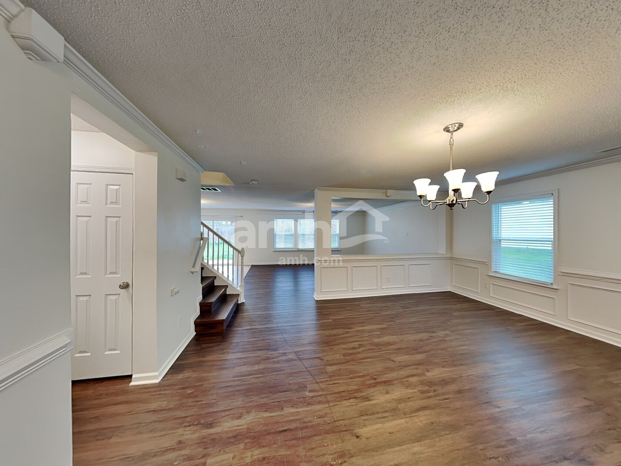 Building Photo - 2116 Maple Tree Ct