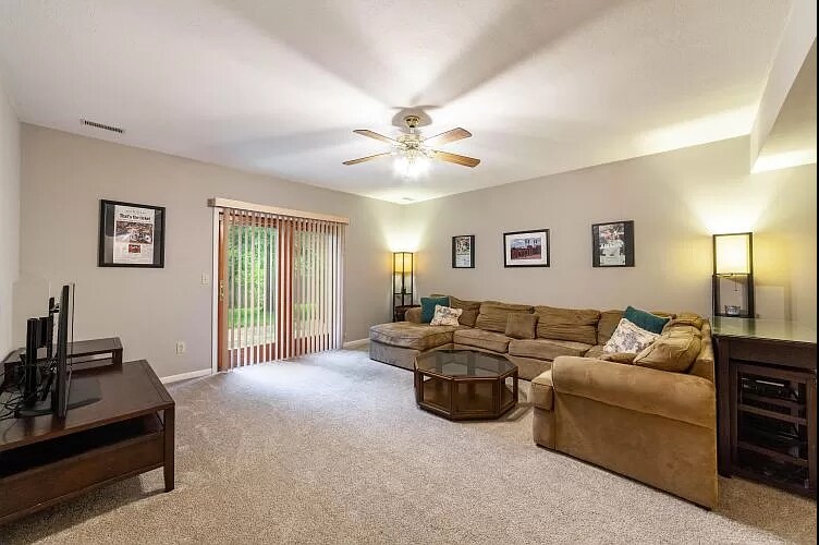 Building Photo - 4405 Fall River Dr