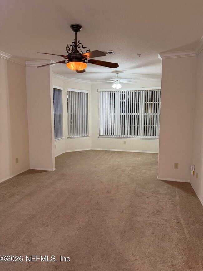 Building Photo - 13810 Sutton Park Dr N