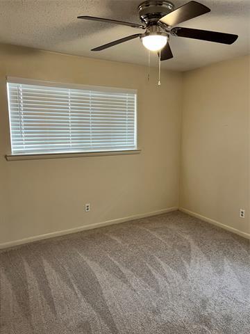 Building Photo - 2730 King Cole Dr