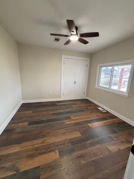 Building Photo - 1105 Reynolds Rd