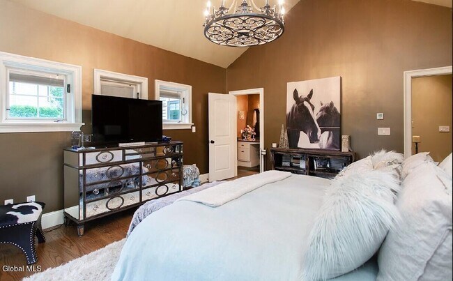 Building Photo - 106 Greenfield Ave