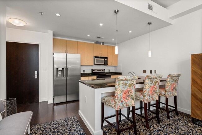 Building Photo - Fully Furnished Studio Condo at The Adelicia